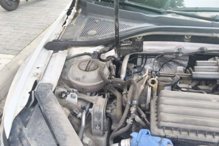 Used Volkswagen Lamando 2018 230TSI DSG Fashion Edition Engine Bay Right