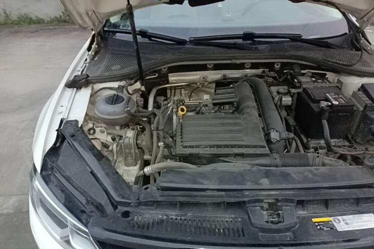 Used Volkswagen Lamando 2018 230TSI DSG Fashion Edition Engine Bay Right