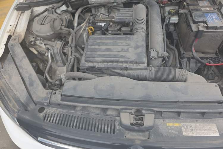 Used Volkswagen Lamando 2018 230TSI DSG Fashion Edition Engine Bay Right