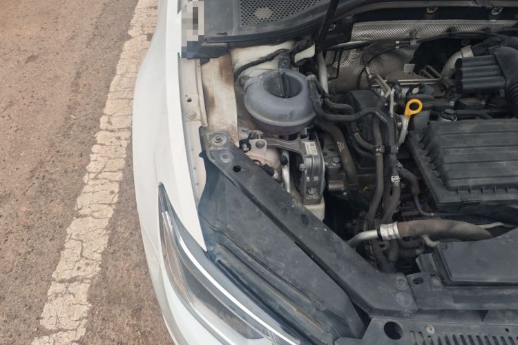 Used Volkswagen Lamando 2018 230TSI DSG Fashion Edition Engine Bay Right