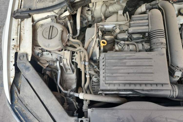 Used Volkswagen Lamando 2018 230TSI DSG Fashion Edition Engine Bay Right