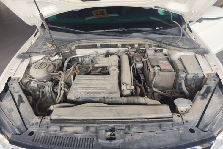 Used Volkswagen Lamando 2018 230TSI DSG Fashion Edition Engine Bay