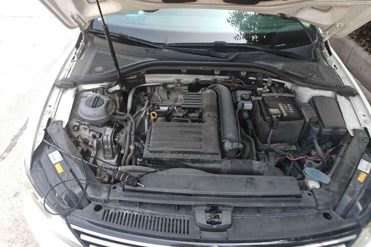 Used Volkswagen Lamando 2018 280TSI DSG Luxury Edition Engine Bay
