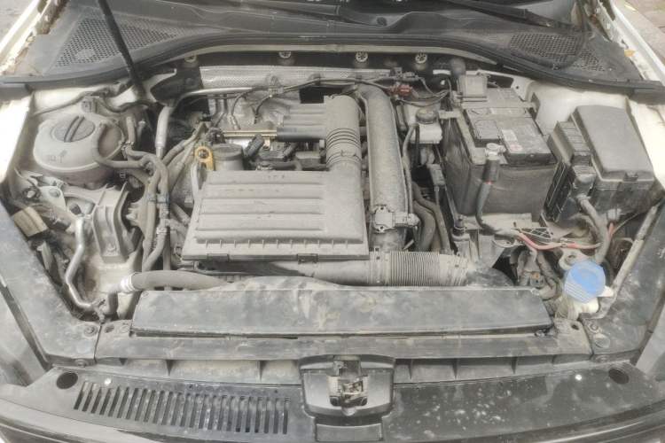 Used Volkswagen Lamando 2018 230TSI DSG Fashion Edition Engine Bay