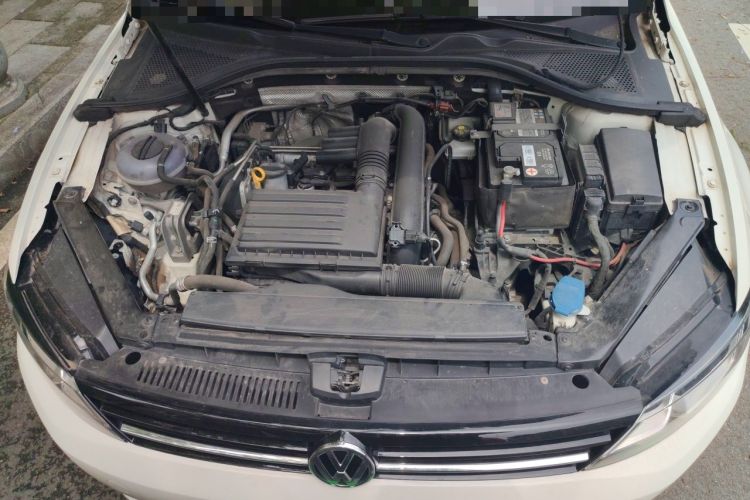 Used Volkswagen Lamando 2018 230TSI DSG Fashion Edition Engine Bay