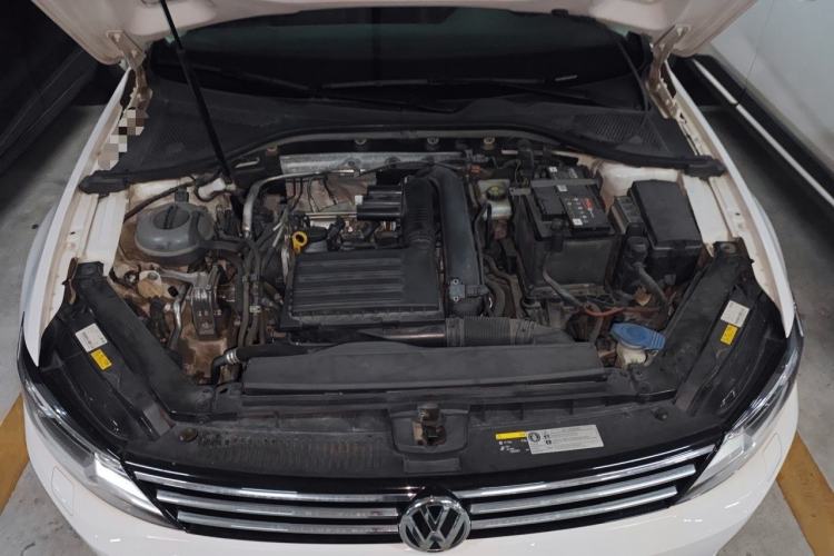 Used Volkswagen Lamando 2018 280TSI DSG Luxury Edition Engine Bay
