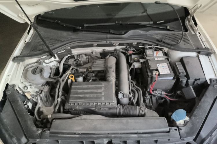 Used Volkswagen Lamando 2018 230TSI DSG Fashion Edition Engine Bay
