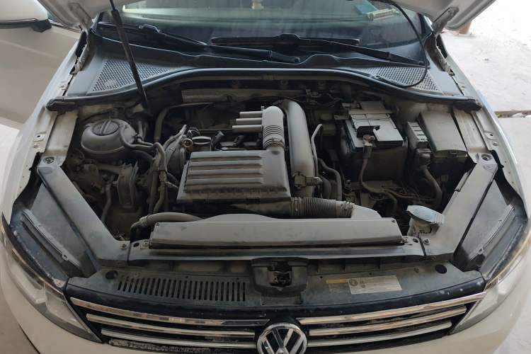 Used Volkswagen Lamando 2018 230TSI DSG Fashion Edition Engine Bay