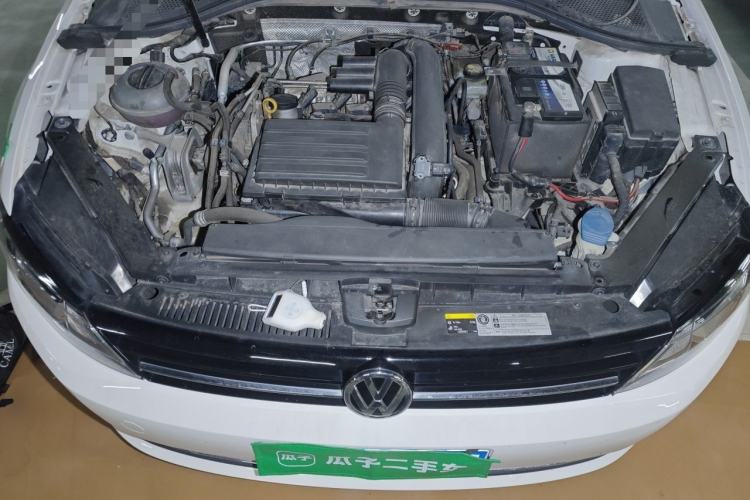 Used Volkswagen Lamando 2018 280TSI DSG Comfort Edition Engine Bay