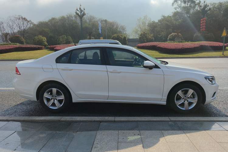 Used Volkswagen Lamando 2018 230TSI DSG Fashion Edition Exterior 2