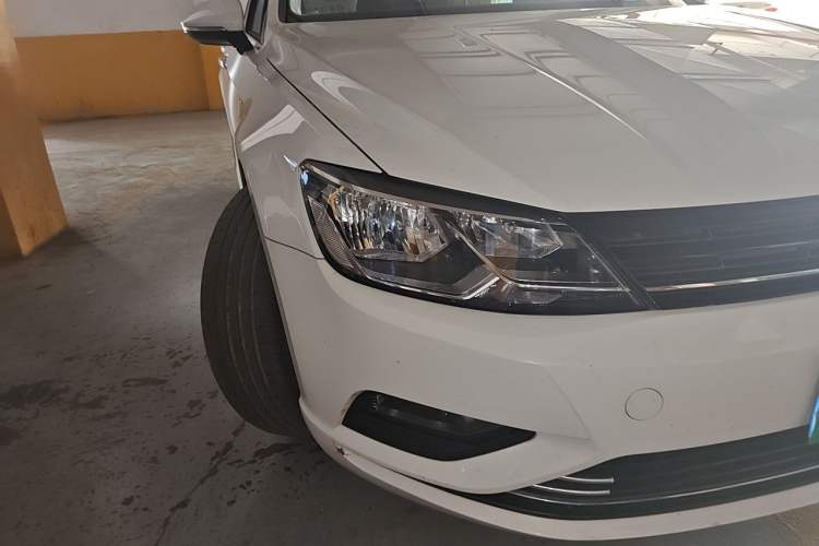 Used Volkswagen Lamando 2018 280TSI DSG Comfort Edition Exterior 3