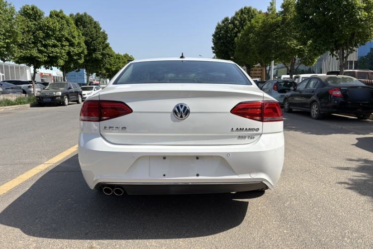 Used Volkswagen Lamando 2018 280TSI DSG Comfort Edition Exterior 3