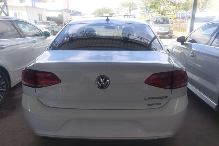 Used Volkswagen Lamando 2018 280TSI DSG Comfort Edition Exterior 4