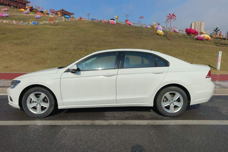 Used Volkswagen Lamando 2018 230TSI DSG Fashion Edition Exterior 5