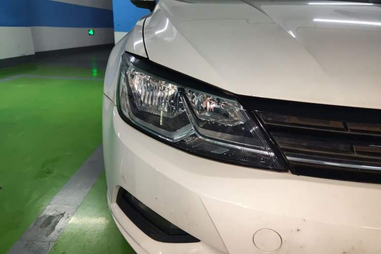 Used Volkswagen Lamando 2018 280TSI DSG Comfort Edition Exterior 6