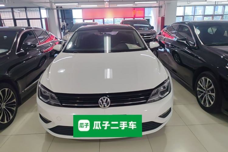 Used Volkswagen Lamando 2018 230TSI DSG Fashion Edition Front