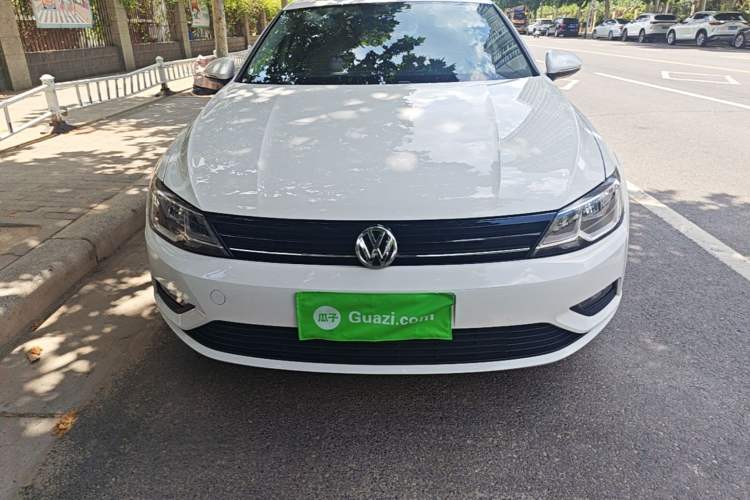 Used Volkswagen Lamando 2018 230TSI DSG Fashion Edition Front