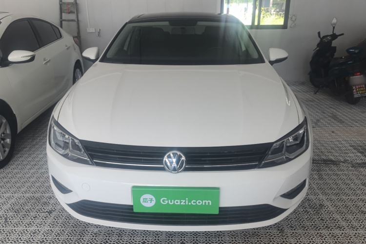 Used Volkswagen Lamando 2018 230TSI DSG Fashion Edition Front