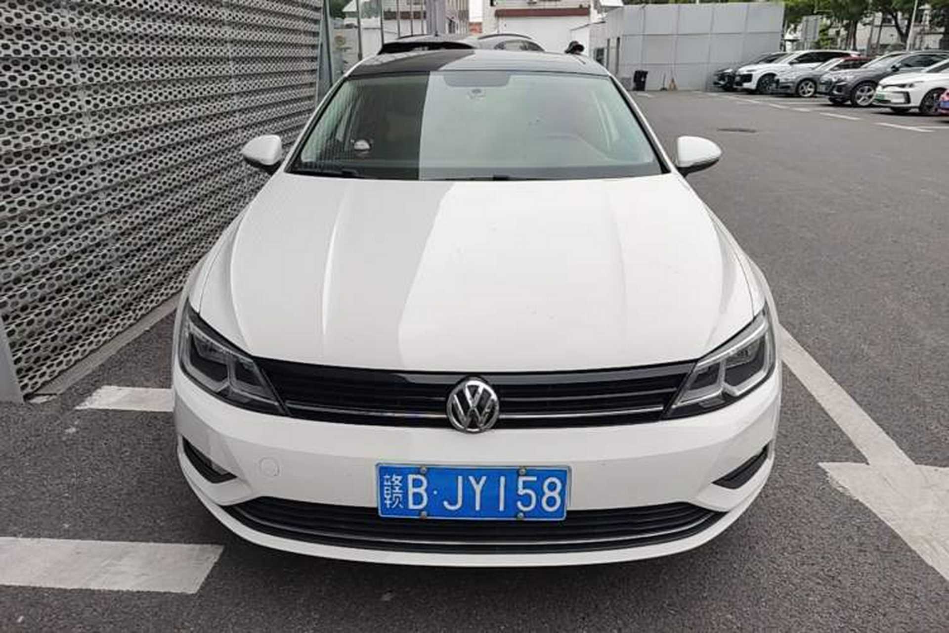 Used Volkswagen Lamando 2018 280TSI Manual Comfort Edition Front