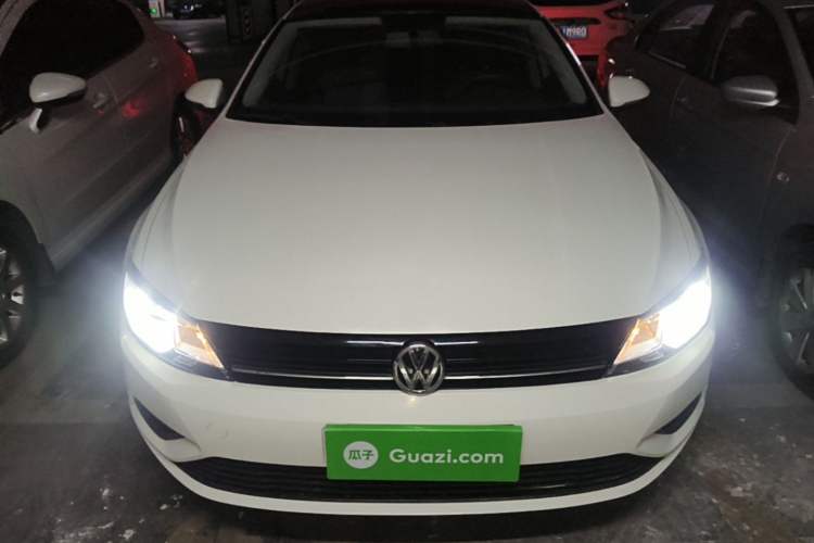 Used Volkswagen Lamando 2018 230TSI DSG Fashion Edition Front