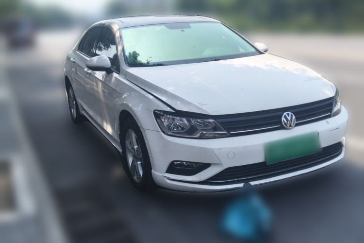 Used Volkswagen Lamando 2018 230TSI DSG Fashion Edition Front Right 45 Deg