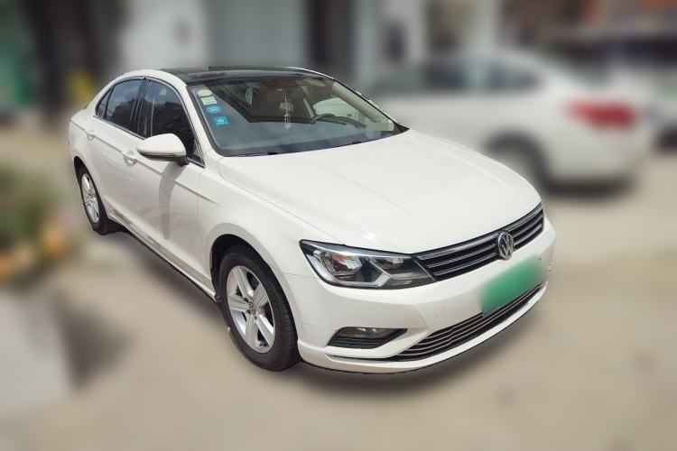 Used Volkswagen Lamando 2018 230TSI DSG Fashion Edition Front Right 45 Deg