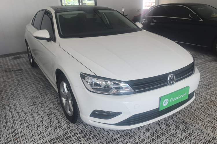 Used Volkswagen Lamando 2018 230TSI DSG Fashion Edition Front Right 45 Deg