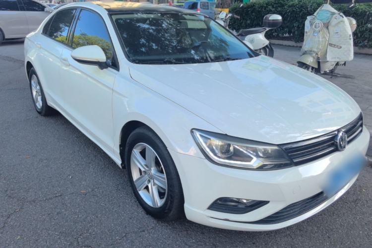 Used Volkswagen Lamando 2018 230TSI DSG Fashion Edition Front Right 45 Deg