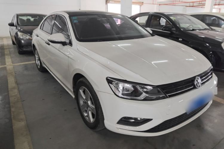 Used Volkswagen Lamando 2018 230TSI DSG Fashion Edition Front Right 45 Deg