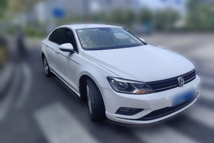Used Volkswagen Lamando 2018 230TSI DSG Fashion Edition Front Right 45 Deg