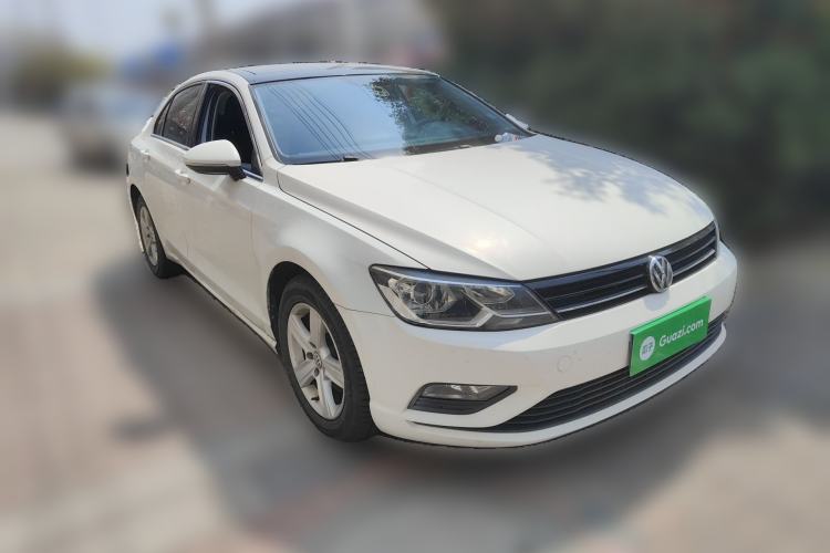 Used Volkswagen Lamando 2018 230TSI DSG Fashion Edition Front Right 45 Deg