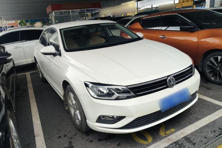 Used Volkswagen Lamando 2018 230TSI DSG Fashion Edition Front Right 45 Deg