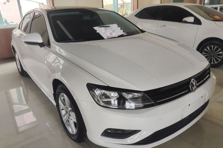 Used Volkswagen Lamando 2018 230TSI DSG Fashion Edition Front Right 45 Deg