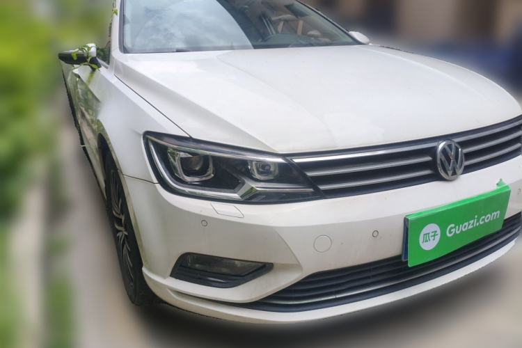 Used Volkswagen Lamando 2018 280TSI DSG Luxury Edition Front Right 45 Deg