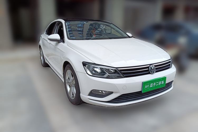 Used Volkswagen Lamando 2018 280TSI DSG Comfort Edition Front Right 45 Deg