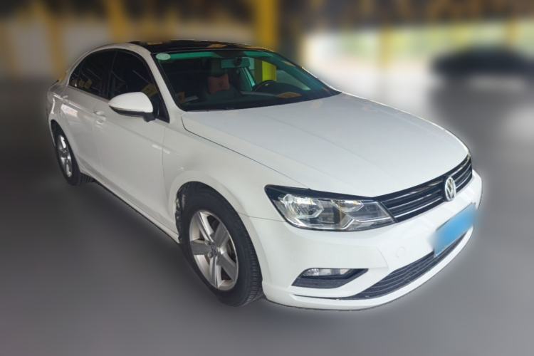 Used Volkswagen Lamando 2018 230TSI DSG Fashion Edition Front Right 45 Deg