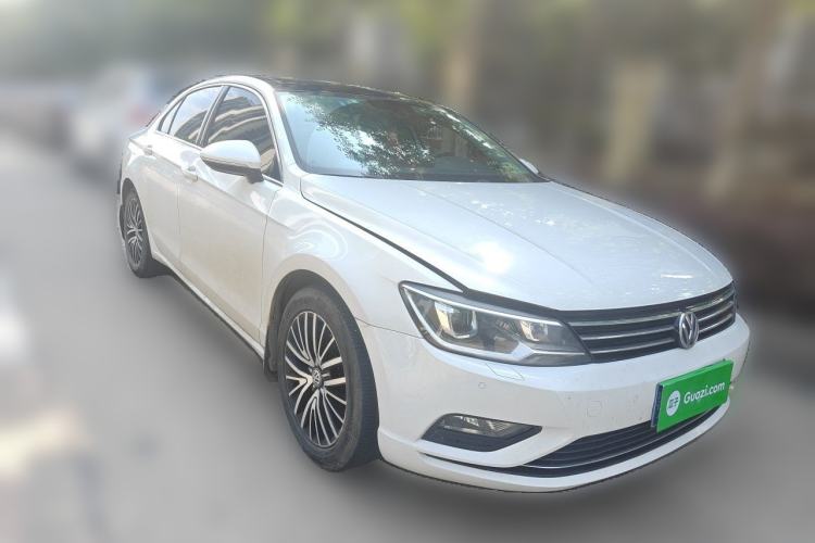 Used Volkswagen Lamando 2018 280TSI DSG Luxury Edition Front Right 45 Deg