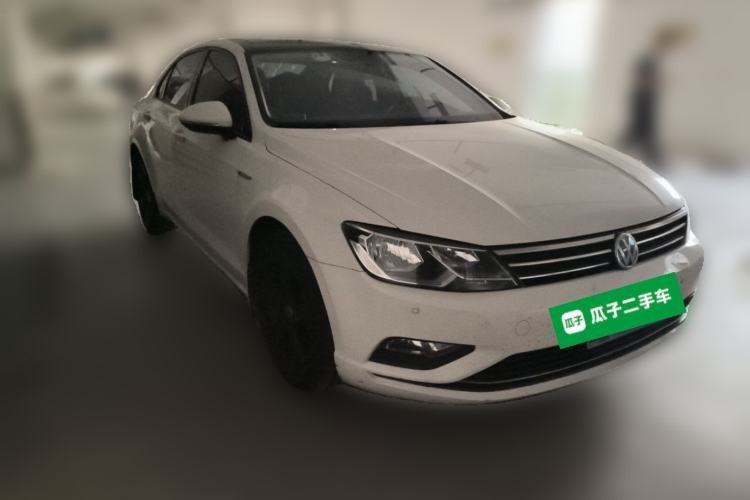 Used Volkswagen Lamando 2018 230TSI DSG Fashion Edition Front Right 45 Deg