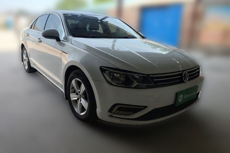 Used Volkswagen Lamando 2018 230TSI DSG Fashion Edition Front Right 45 Deg