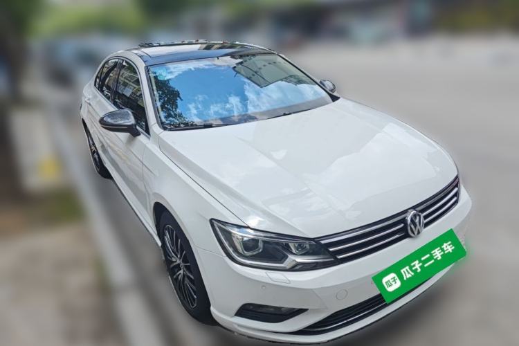 Used Volkswagen Lamando 2018 280TSI DSG Luxury Edition Front Right 45 Deg