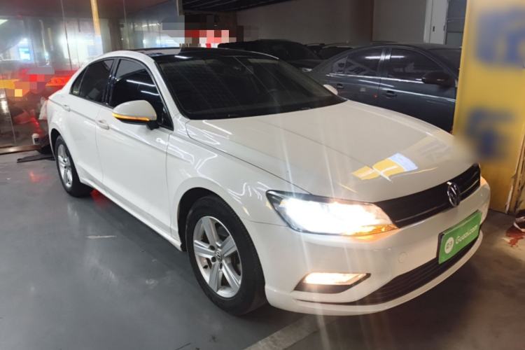 Used Volkswagen Lamando 2018 230TSI DSG Fashion Edition Front Right 45 Deg