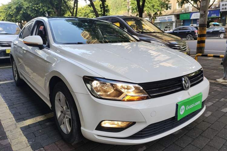 Used Volkswagen Lamando 2018 230TSI DSG Fashion Edition Front Right 45 Deg