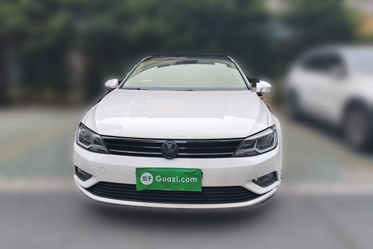 Used Volkswagen Lamando 2018 230TSI DSG Fashion Edition Front