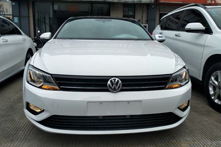Used Volkswagen Lamando 2018 230TSI DSG Fashion Edition Front