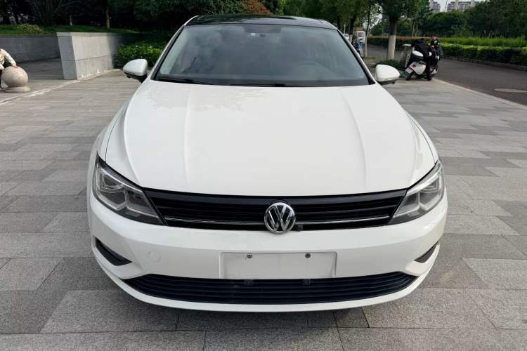 Used Volkswagen Lamando 2018 230TSI DSG Fashion Edition Front