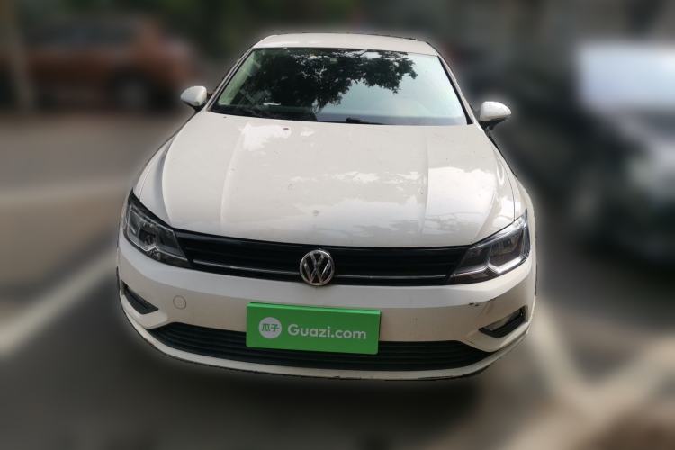 Used Volkswagen Lamando 2018 230TSI Manual Trend Edition Front
