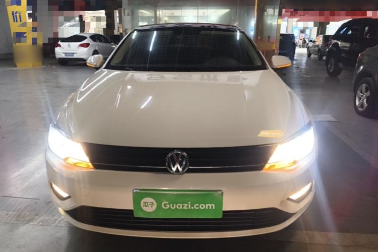 Used Volkswagen Lamando 2018 230TSI DSG Fashion Edition Front
