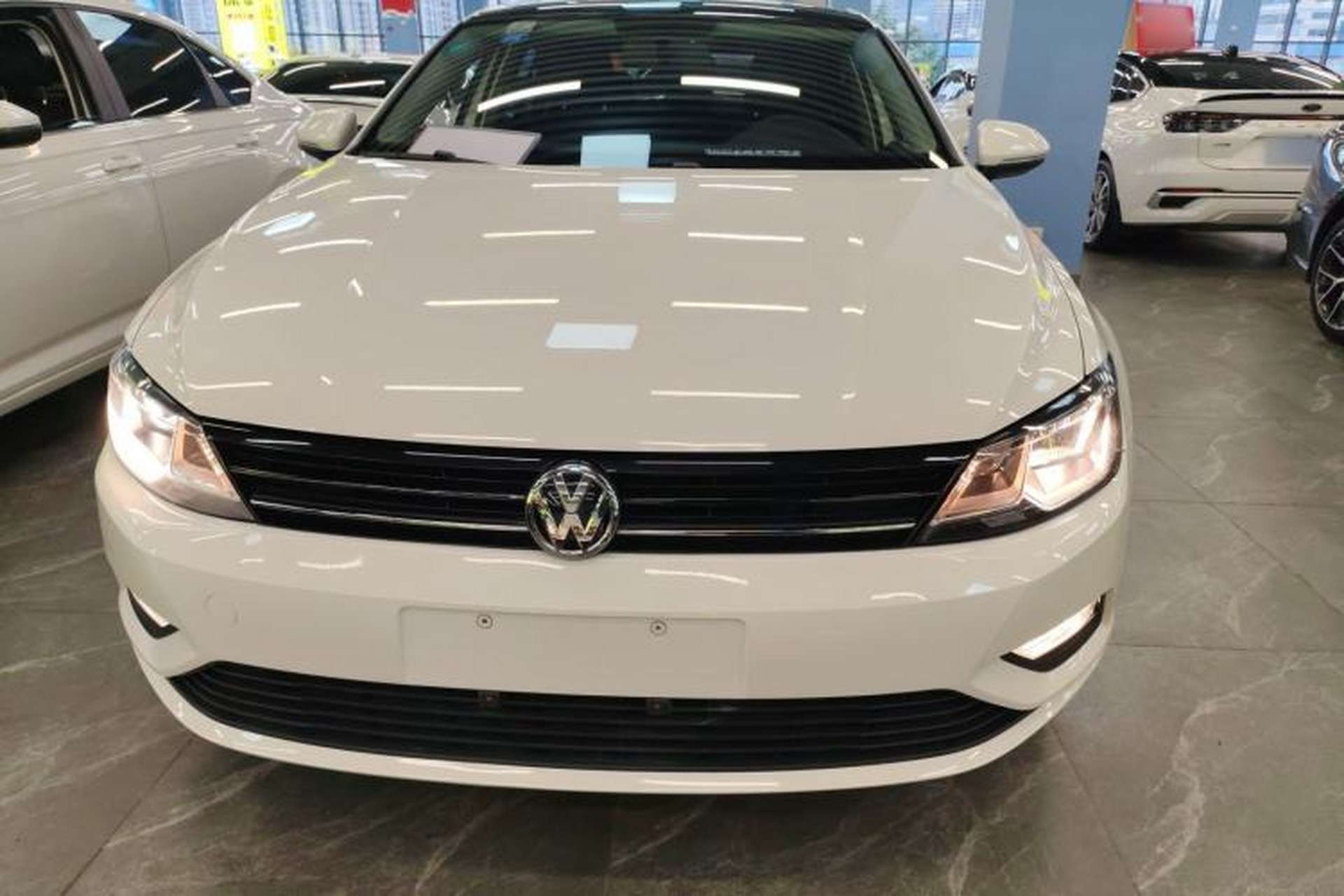 Used Volkswagen Lamando 2018 230TSI DSG Fashion Edition Front