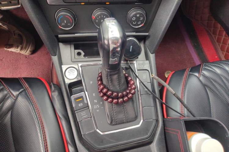 Used Volkswagen Lamando 2018 230TSI DSG Fashion Edition Gear Lever