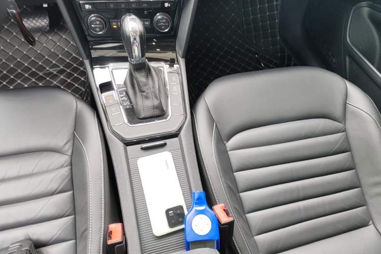 Used Volkswagen Lamando 2018 280TSI DSG Comfort Edition Gear Lever